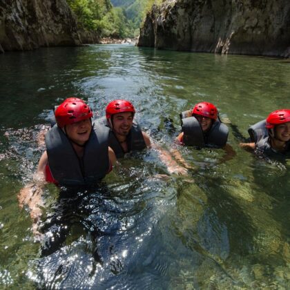 Rafters in Neretva