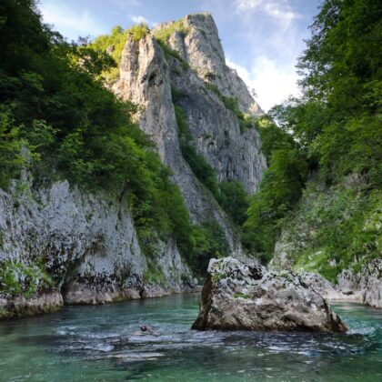 Rafting on Neretva
